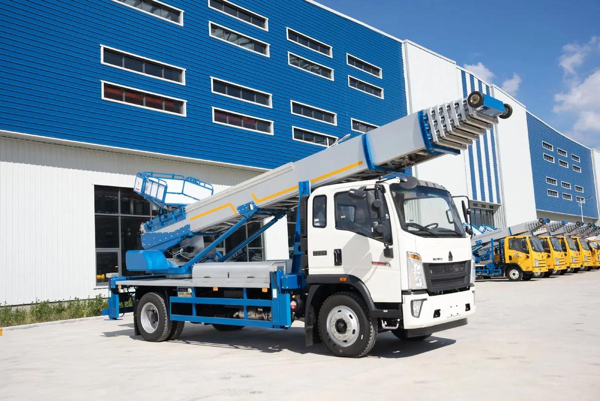 秀英出租云梯车高空作业车 建筑垃圾搬运